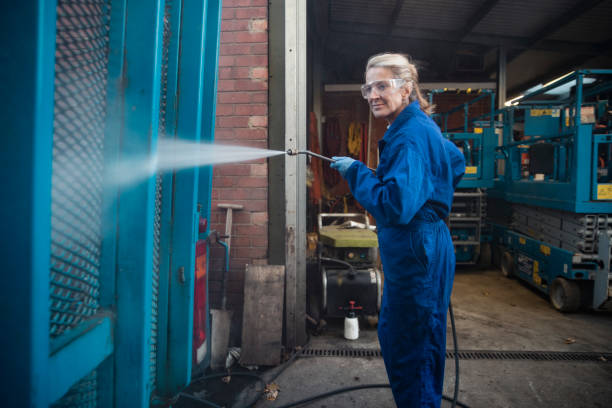Best Gas Station Cleaning  in Minneola, FL