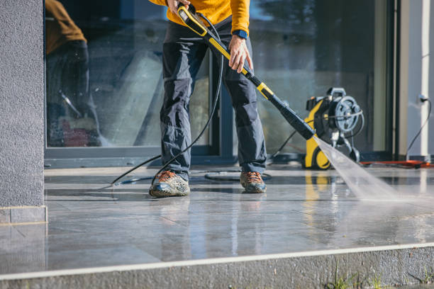 Best Playground Equipment Cleaning  in Minneola, FL
