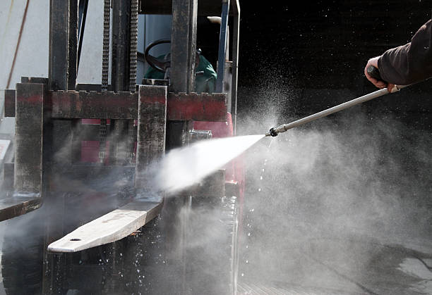 Best Patio and Deck Pressure Washing  in Minneola, FL